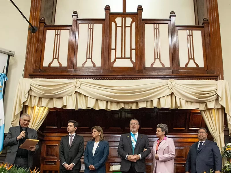 Ceremonia Interdenominacional en la Iglesia Evangélica Presbiteriana 