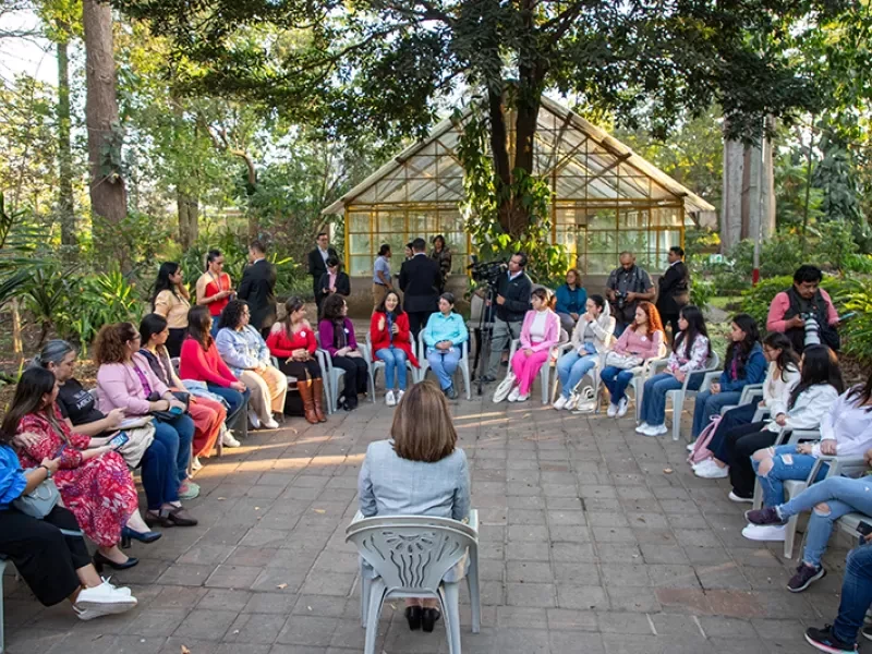 Vicepresidenta de Guatemala participó en Evento de Femiciencia