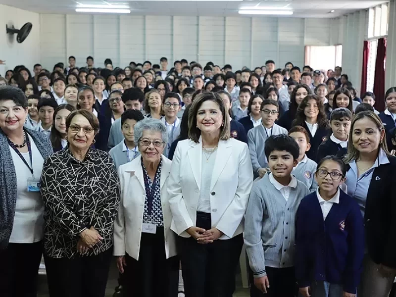Vicepresidenta llama a "No contribuir con más violencia" en el Día Internacional contra el Acoso Escolar y Cibernético
