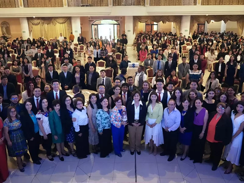 Karin Herrera participa en Congreso de Salud Mental en Quetzaltenango
