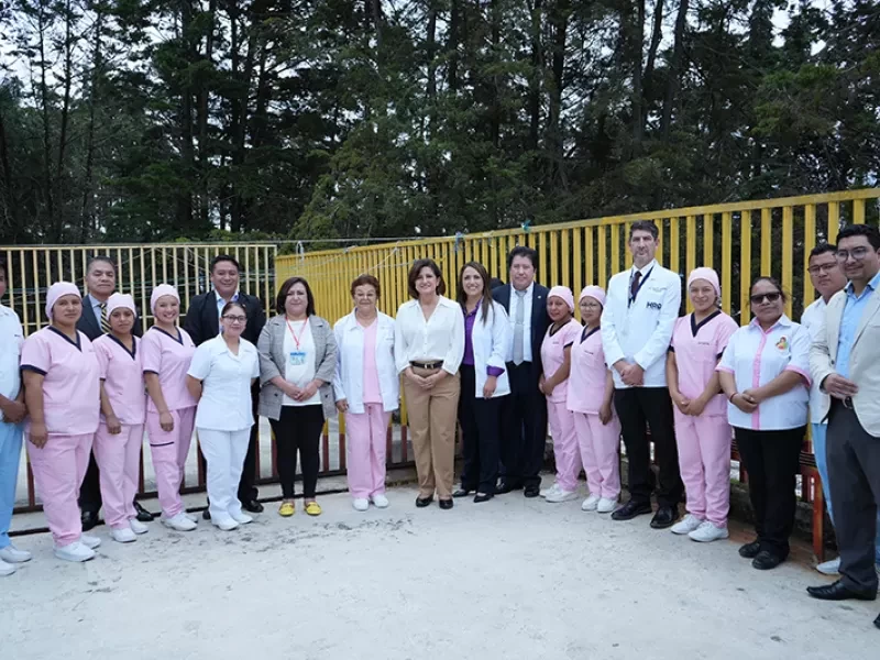 Vicepresidenta visita y recorre instalaciones del Hospital Regional de Occidente
