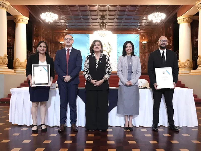 Unidos por un Futuro Libre de Drogas: vicepresidenta reconoce compromiso de SECCATID en la lucha contra las adicciones