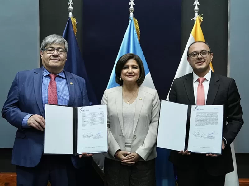 Vicepresidenta participa en firma de convenio para la prevención de adicciones y tráfico Ilícito de drogas