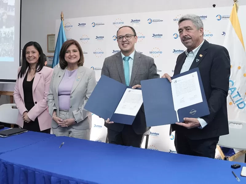 FIRMA DE CONVENIO DE COOPERACIÓN INTERINSTITUCIONAL ENTRE LA SECCATID Y LA MUNICIPALIDAD DE ESQUIPULAS, PARA IMPLEMENTAR EL PROYECTO “VOLVAMOS AL PARQUE”