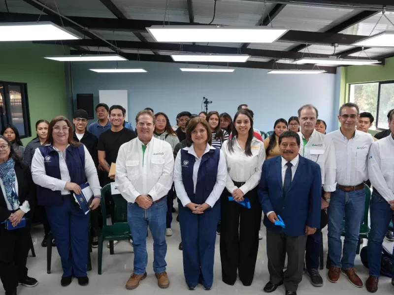 "La juventud tiene el poder y la capacidad de transformar el futuro" 