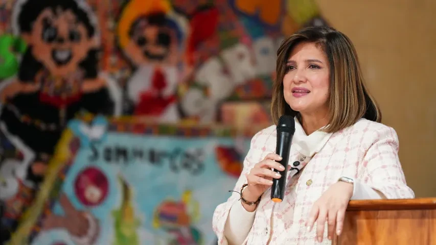 Vicepresidenta en el acto protocolario