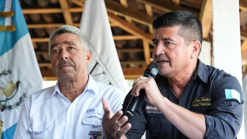 firma del Distintivo del Código de Conducta para la Prevención y Protección de Niños, Niñas y Adolescentes contra la Explotación Sexual en el Turismo,