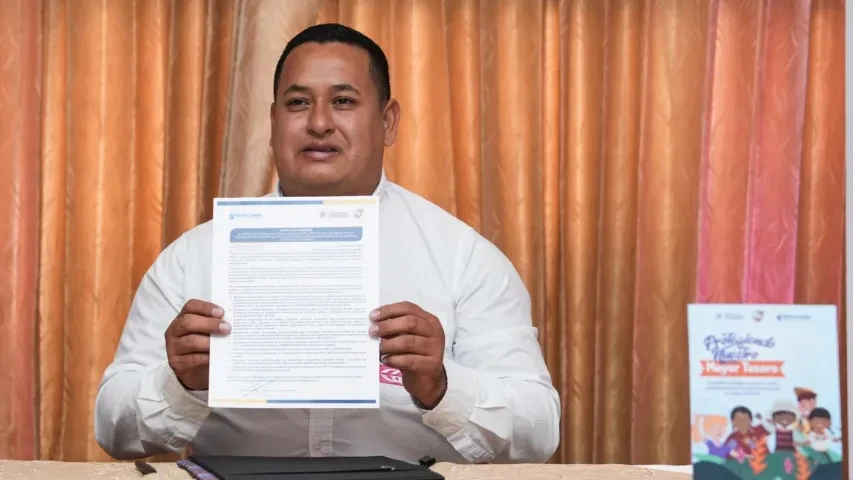 firma del Distintivo del Código de Conducta para la Prevención y Protección de Niños, Niñas y Adolescentes contra la Explotación Sexual en el Turismo,