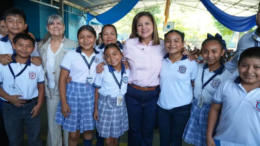 mensajes de prevención y protección con estudiantes y la comunidad educativa