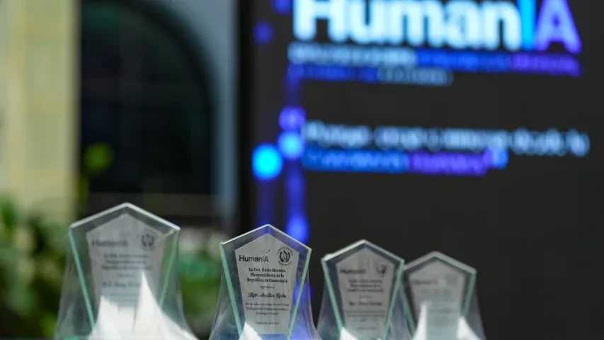 Diálogos sobre Inteligencia Artificial, Estrategia y Futuro