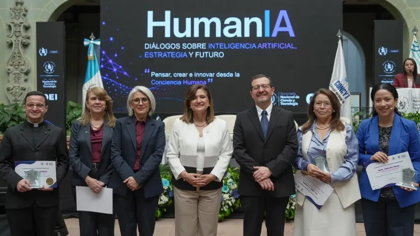 Diálogos sobre Inteligencia Artificial, Estrategia y Futuro