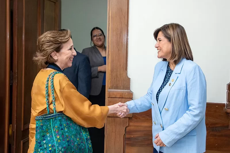 Vicepresidencia y SESAN dialogan sobre plan a futuro para la nutrición en Guatemala