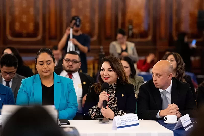 Vicepresidencia conoce Plan de Gobierno y Victorias Tempranas 2024 - 2028 para SVET