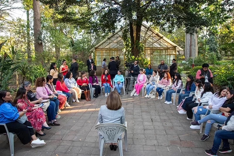 Vicepresidenta de Guatemala participó en Evento de Femiciencia