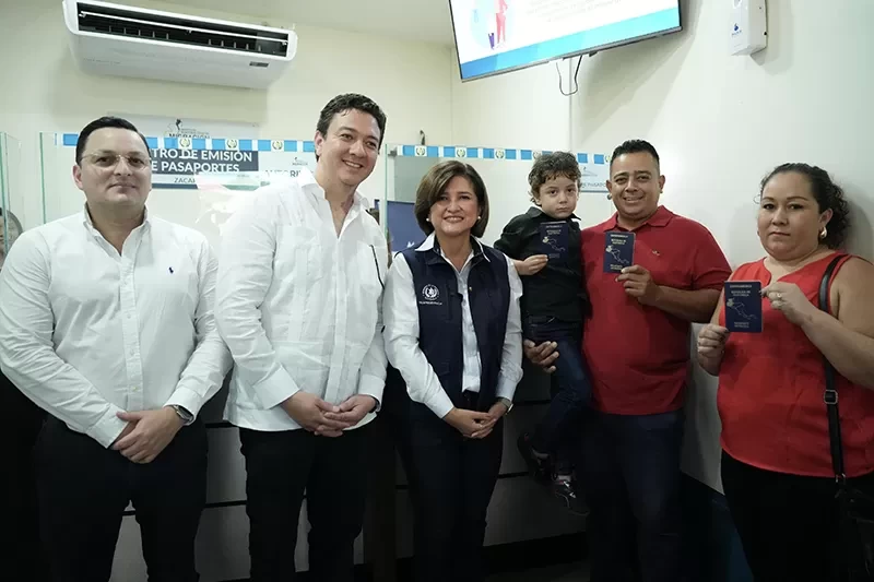 Vicepresidencia e IGM inauguran Centro de Impresión de Pasaportes en Zacapa