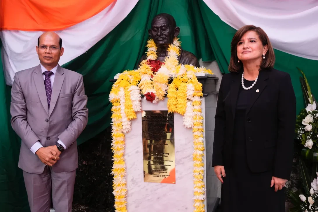 Un legado de paz y justicia: homenaje a Mahatma Gandhi