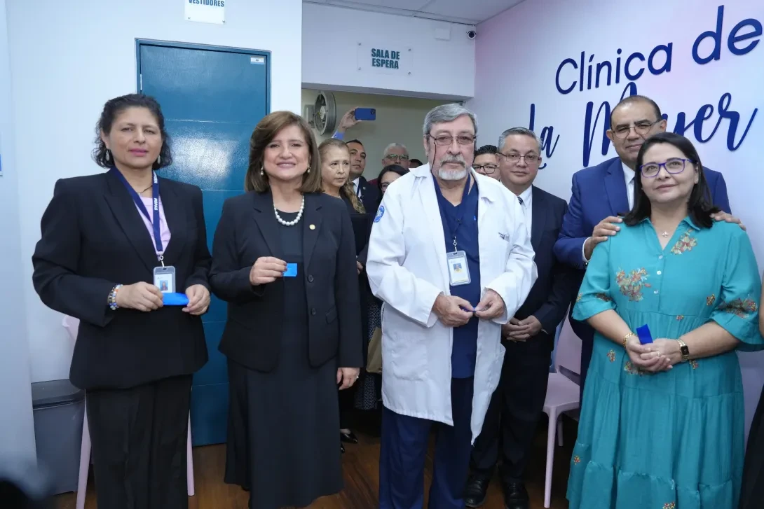 Un nuevo espacio de salud y protección para las mujeres en la “Clínica de la Mujer”