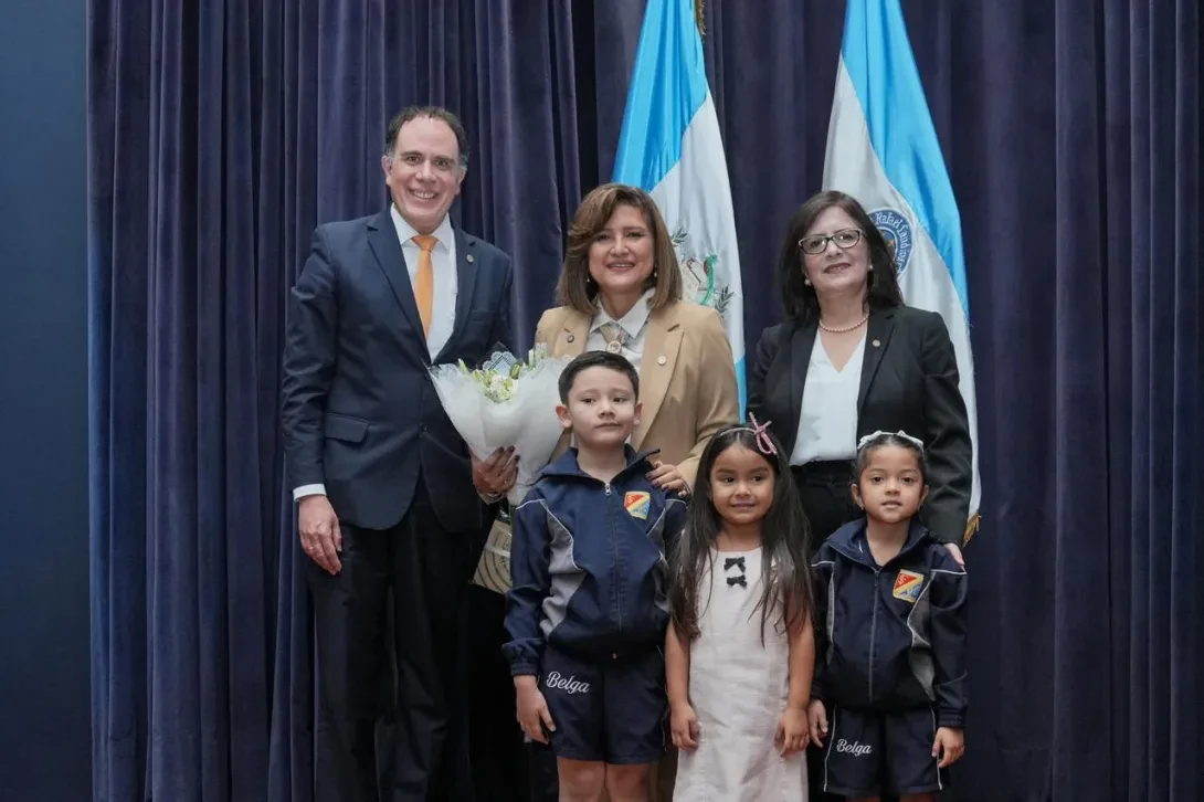 Vicepresidenta Karin Herrera lidera el impulso a la primera infancia