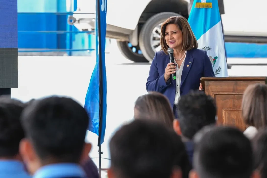 Vicepresidenta de la República, Dra. Karin Herrera durante la convención juvenil