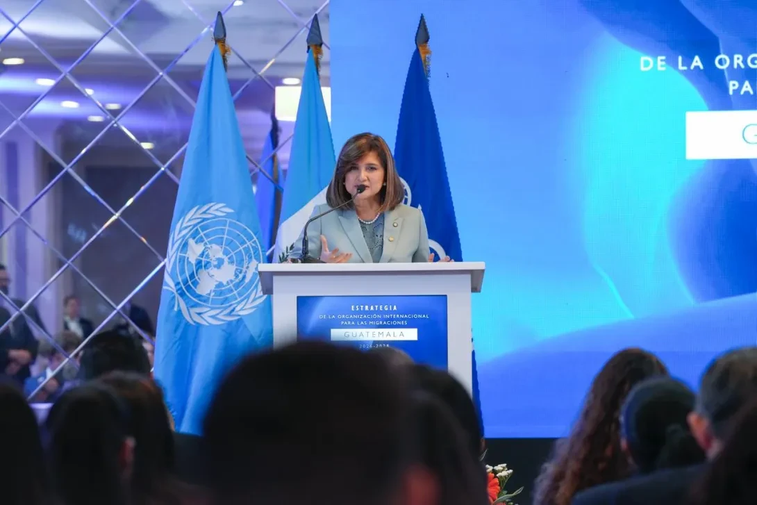 Vicepresidenta de la República, Dra. Karin Herrera durante el lanzamiento